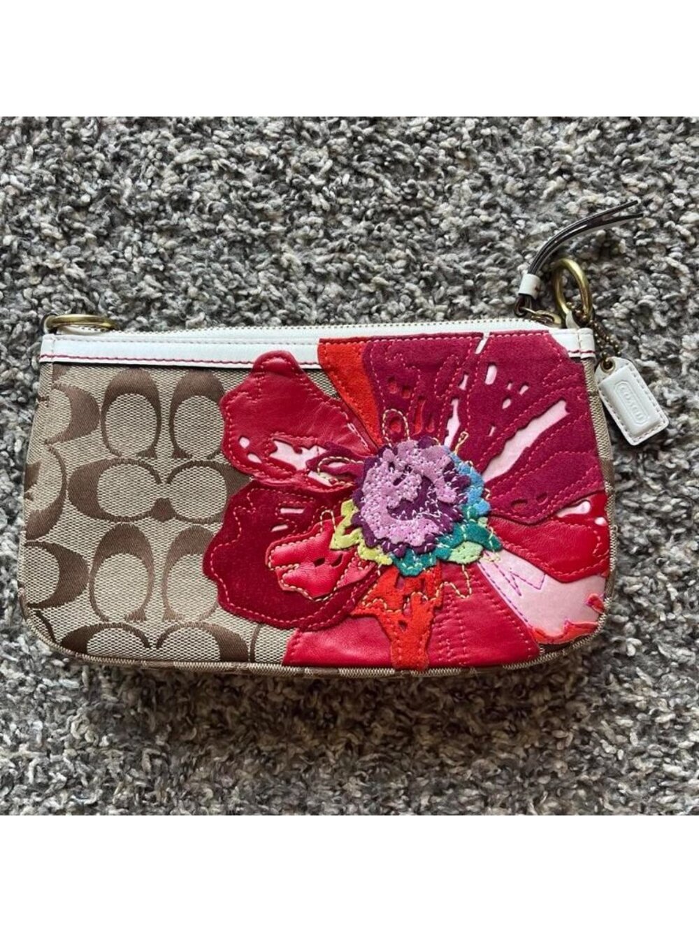 Coach Signature Poppy Applique Wristlet Rare Floral Luxury - Picture 1 of 8